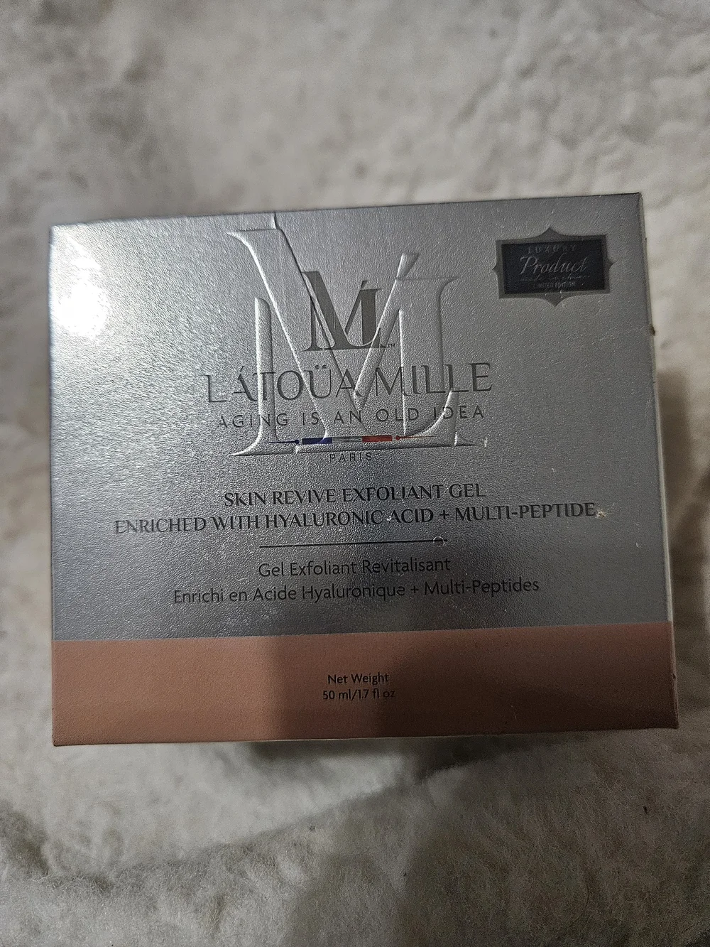 Skin Revive Exfoliant Gel Enriched With Hyaluronic Acid + Multi-Peptide